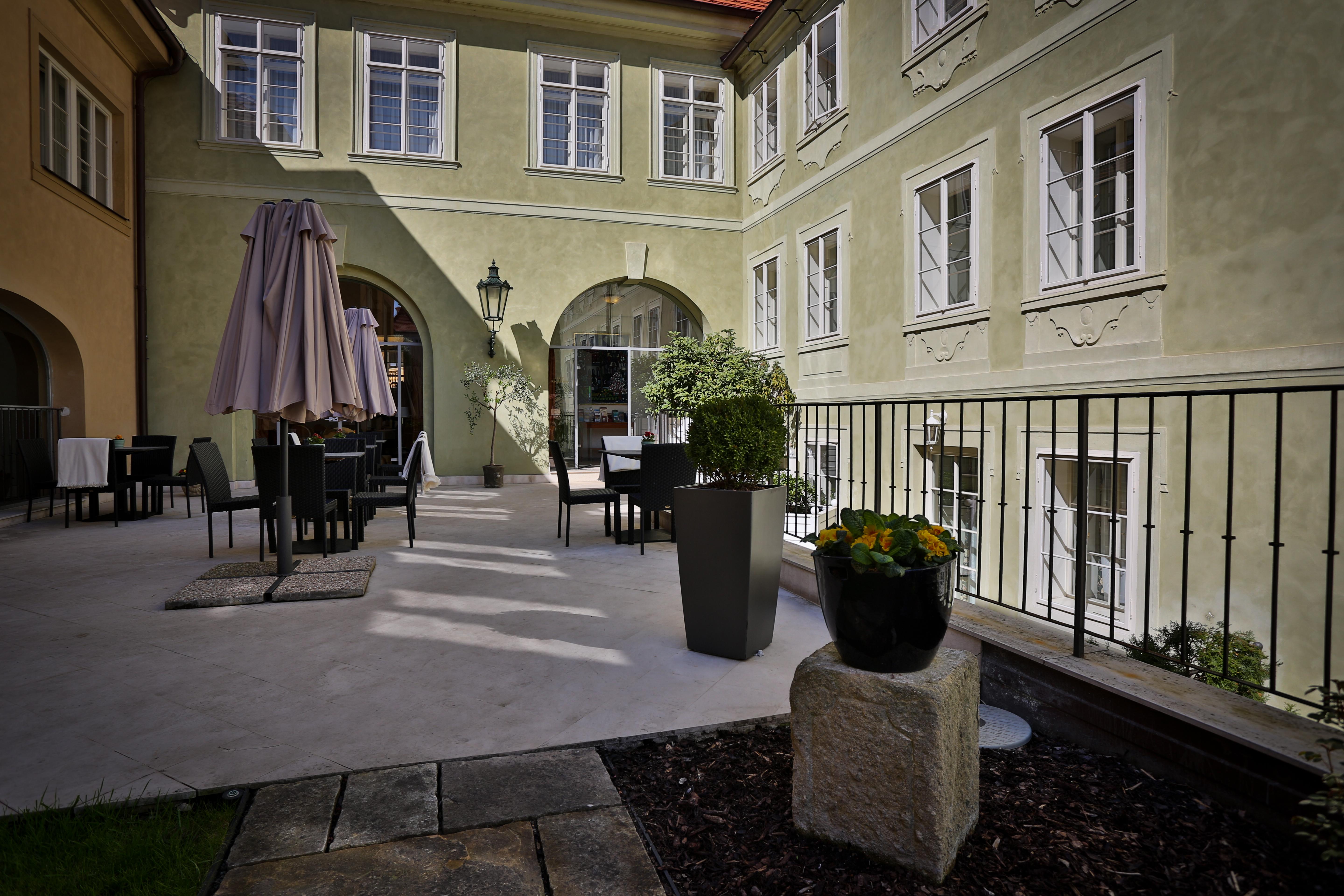 Appia Hotel Residences Praga Esterno foto